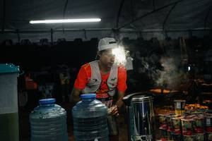 BIB: 
                            <button type="button" onclick="openModal(25430002)" class="btn btn-primary btn-sm float-right btn-popup" data-toggle="modal" data-target=".modal-high-quality">
                        <i class="fas fa-shopping-cart"></i> Add to Cart
                    </button>
                                            <button type="button" onclick="isThisMe(25430002, true)" class="btn btn-success btn-sm float-right btn-popup btn-isme hidden" data-toggle="tooltip" data-placement="bottom" title="นี่คือรูปของคุณใช่ไหม คลิกที่นี่เพื่อเอาเข้าอัลบั้ม">
                        <i class="fas fa-plus"></i> Add to album
                    </button>
                    <button type="button" onclick="isThisMe(25430002, false)" class="btn btn-warning btn-sm float-right btn-popup btn-isnotme hidden">
                        <i class="fas fa-ban"></i> Remove from album
                    </button>